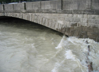 Hochwasser Brücke